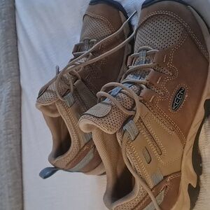 Keen Lightweight Size 11 Hiking/walking Shoe